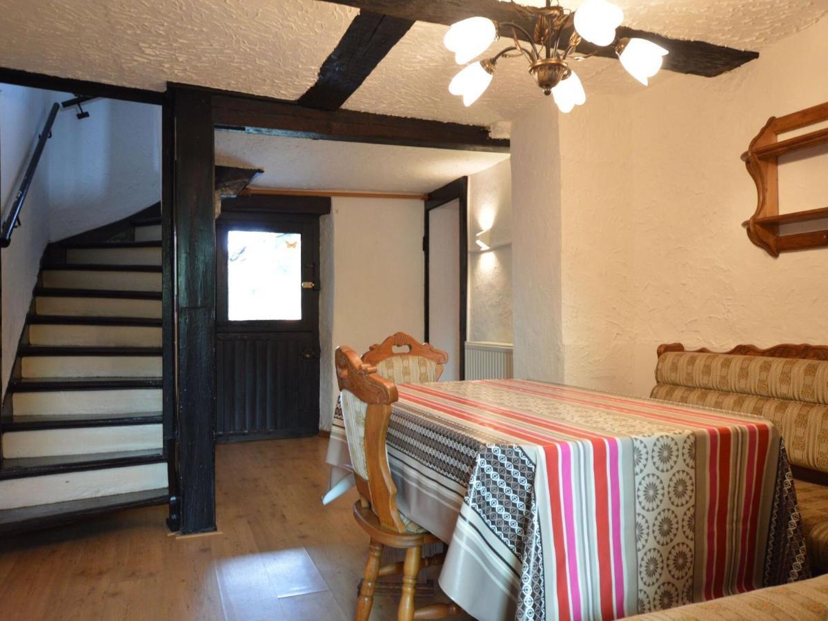 Apartment With Garden In A Wooded Setting Auw bei Prum Exteriör bild