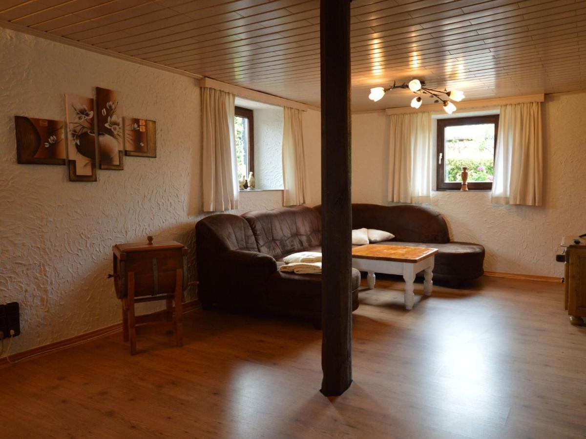 Apartment With Garden In A Wooded Setting Auw bei Prum Exteriör bild