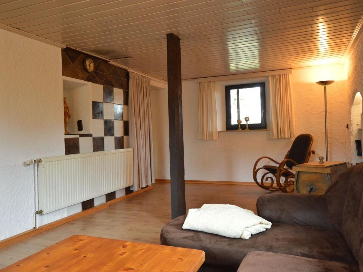 Apartment With Garden In A Wooded Setting Auw bei Prum Exteriör bild