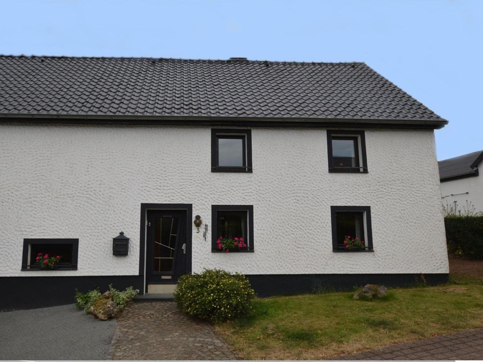 Apartment With Garden In A Wooded Setting Auw bei Prum Exteriör bild